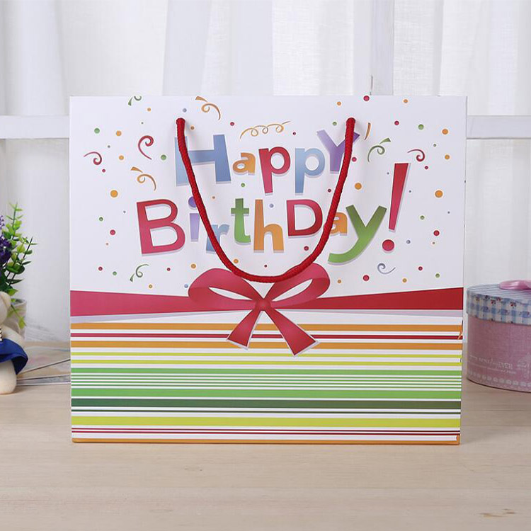 종이 선물 가방이 브랜드와 선물 경험을 어떻게 향상시킬 수 있습니까?